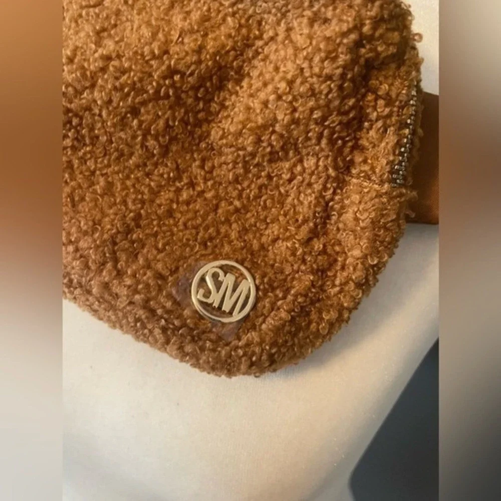 Steve Madden Teddy Sherpa Belt Bag Fanny Pack Brown SM Logo Adjustable Strap